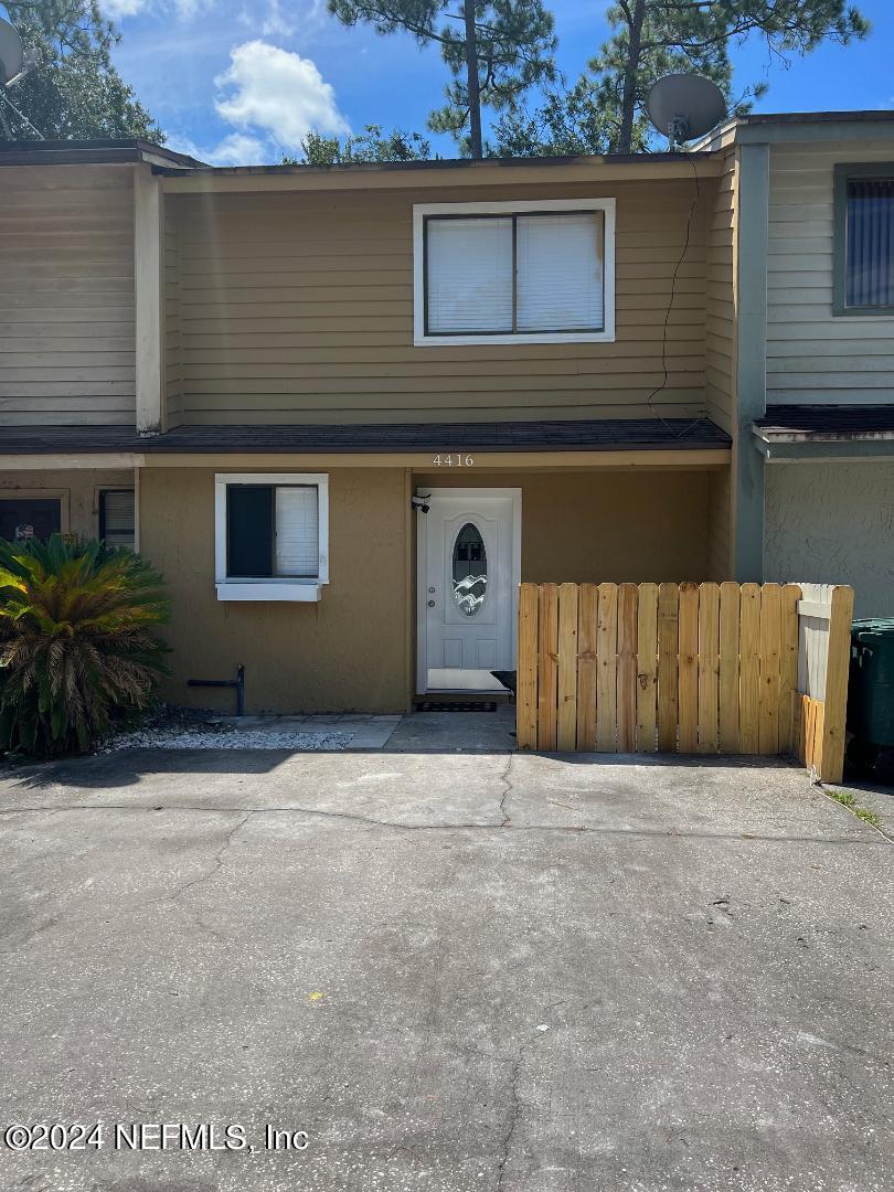 Townhouse for sale in Jacksonville
